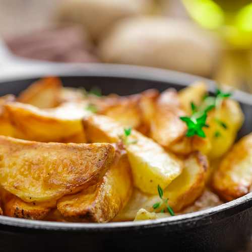 Albondigas met tomatensaus en patatas bravas